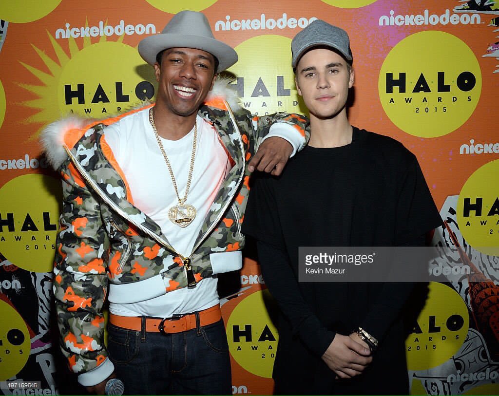 JustinCrew's tweet photo. Justin at Nickelodeon HALO Awards #MTVStars Justin Bieber https://t.co/r5Y3ofq0z8