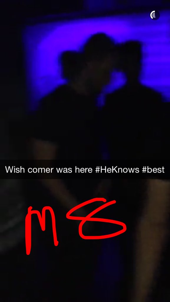 ChickenComer's tweet image. @kategallagherr