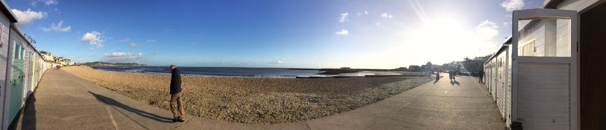 kellis080483's tweet photo. Beautiful #lymeregis https://t.co/zJ8HpH8fHv