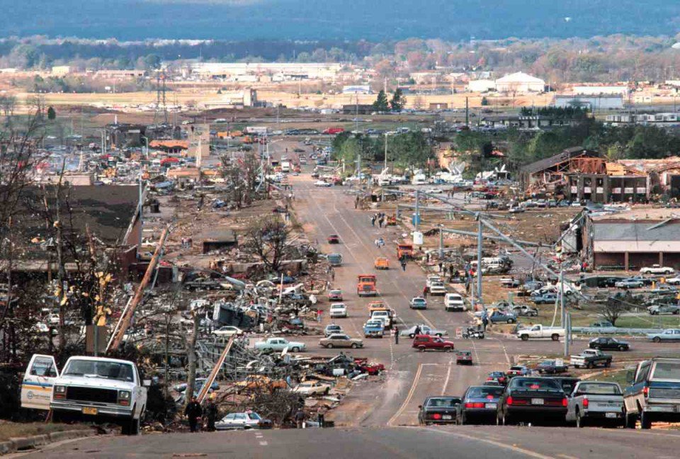 aldotcom's tweet photo. This morning, we remember the lives lost in the 1989 Airport Road tornado in Huntsville https://t.co/yxF7BJUu67 https://t.co/vq6fS7EBNS