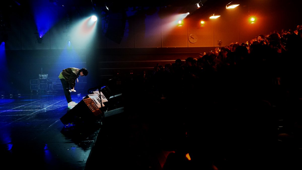 매일 밤 10시.. 꿈꾸라를 찾아와 주신 몽상가분들, 고마웠어요-
잊지 않을게요. 얼마의 시간이 걸릴지 모르겠지만 블로 DJ와 이 자리에서 다시 만나요.
그럼 오늘밤도 좋은 꿈 꾸시구요~잠시만 안녕 :)