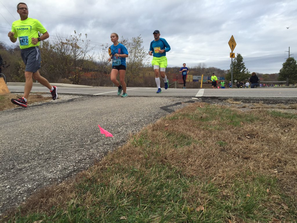 KShalfmarathon's tweet photo. The #pilgrimpacer is well underway! #halfmarathon #runkc #runks https://t.co/2GyKL4sj6g