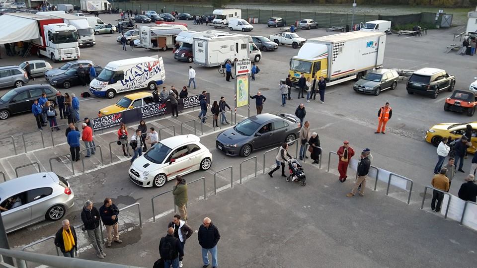 magionecircuit's tweet photo. #Tuning time now! @Elaborare__com https://t.co/Kr1bthAlpk