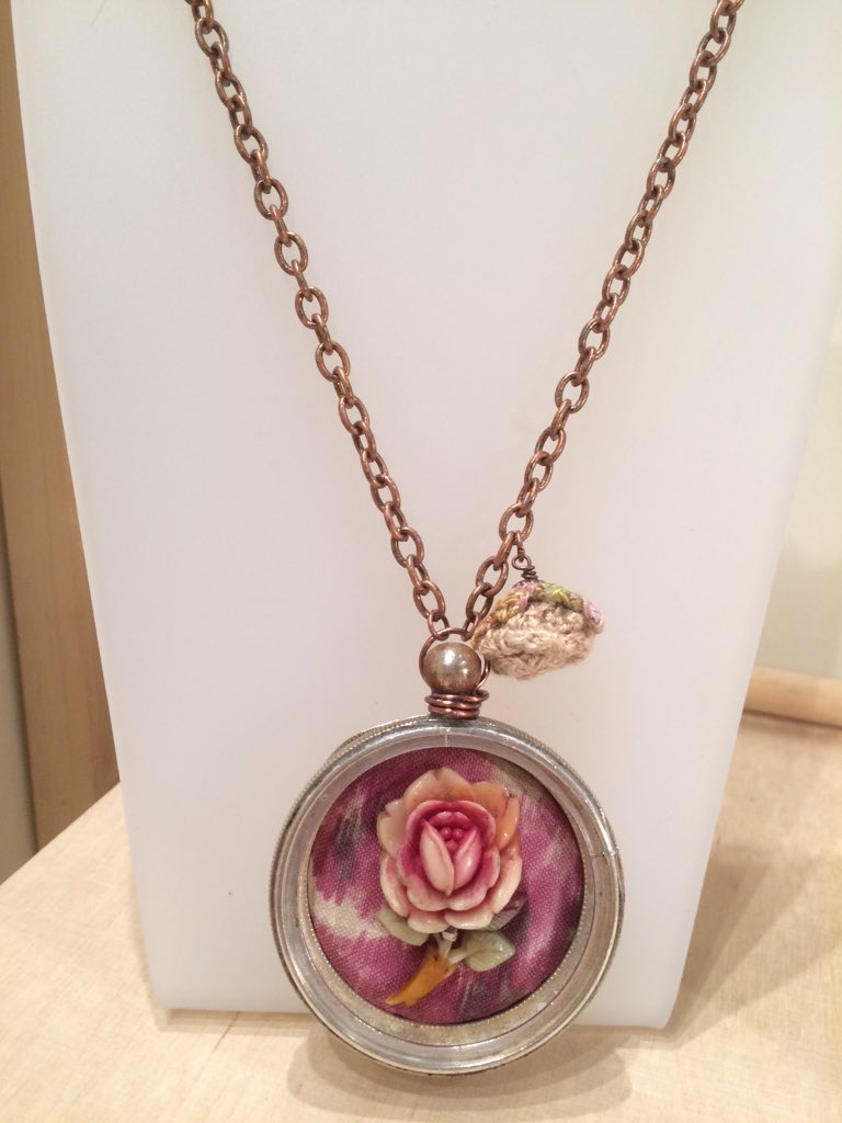 LLJewellery57's tweet photo. Watch case necklace with vintage flower on my stand at #CRAFThfd @brightstripe1 https://t.co/xTRsrO2pjQ