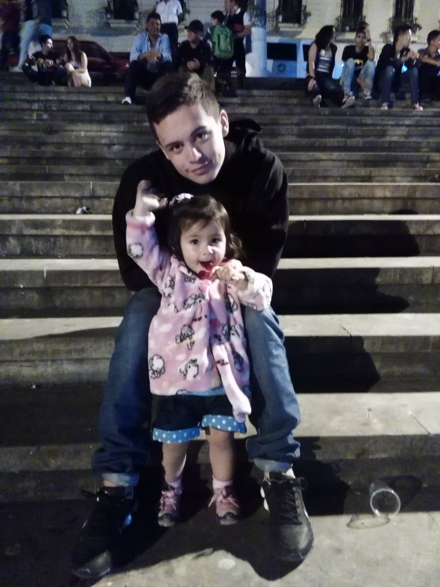 LizethApache's tweet image. Como no amarlos ❤❤❤😍.
Lo mejor de mi vida 💞💞💑