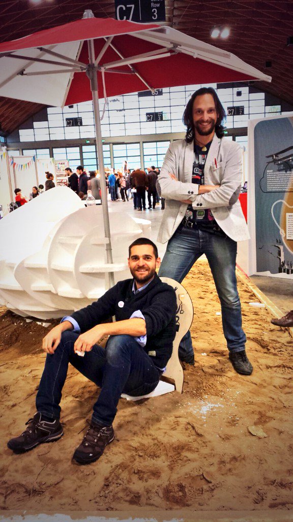 Aster_ER's tweet photo. La #spiaggia si popola di #maker finalmente rilassati. Vi aspettiamo alla Maker's Beach! #retemak_er #RBMMF https://t.co/n1vWrtWBx9
