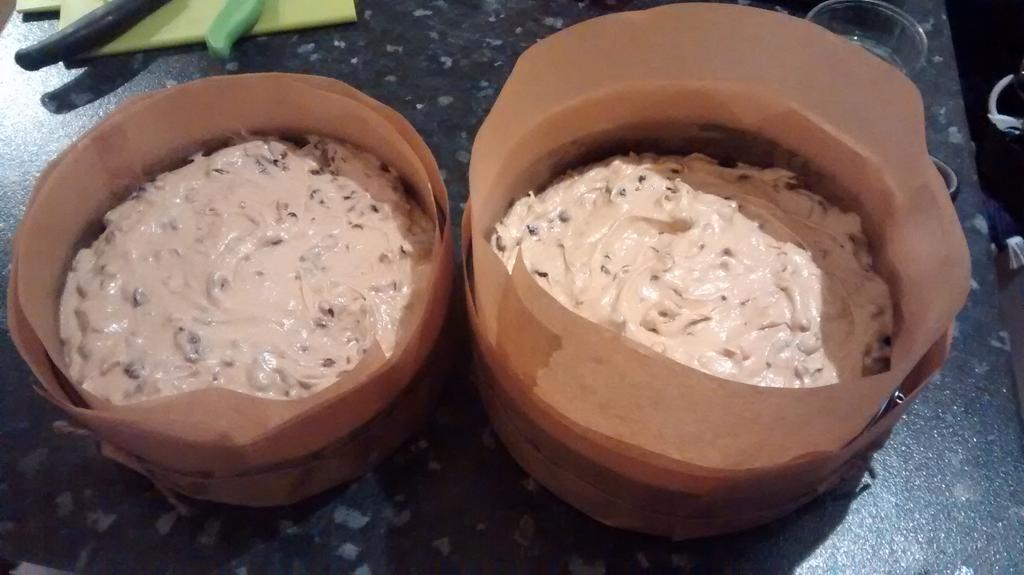 Impish_Delights's tweet photo. Its beginning to look a lot like....#christmascake. It's that time of year, carols on and cake baking time! https://t.co/TdH2mOnN5b