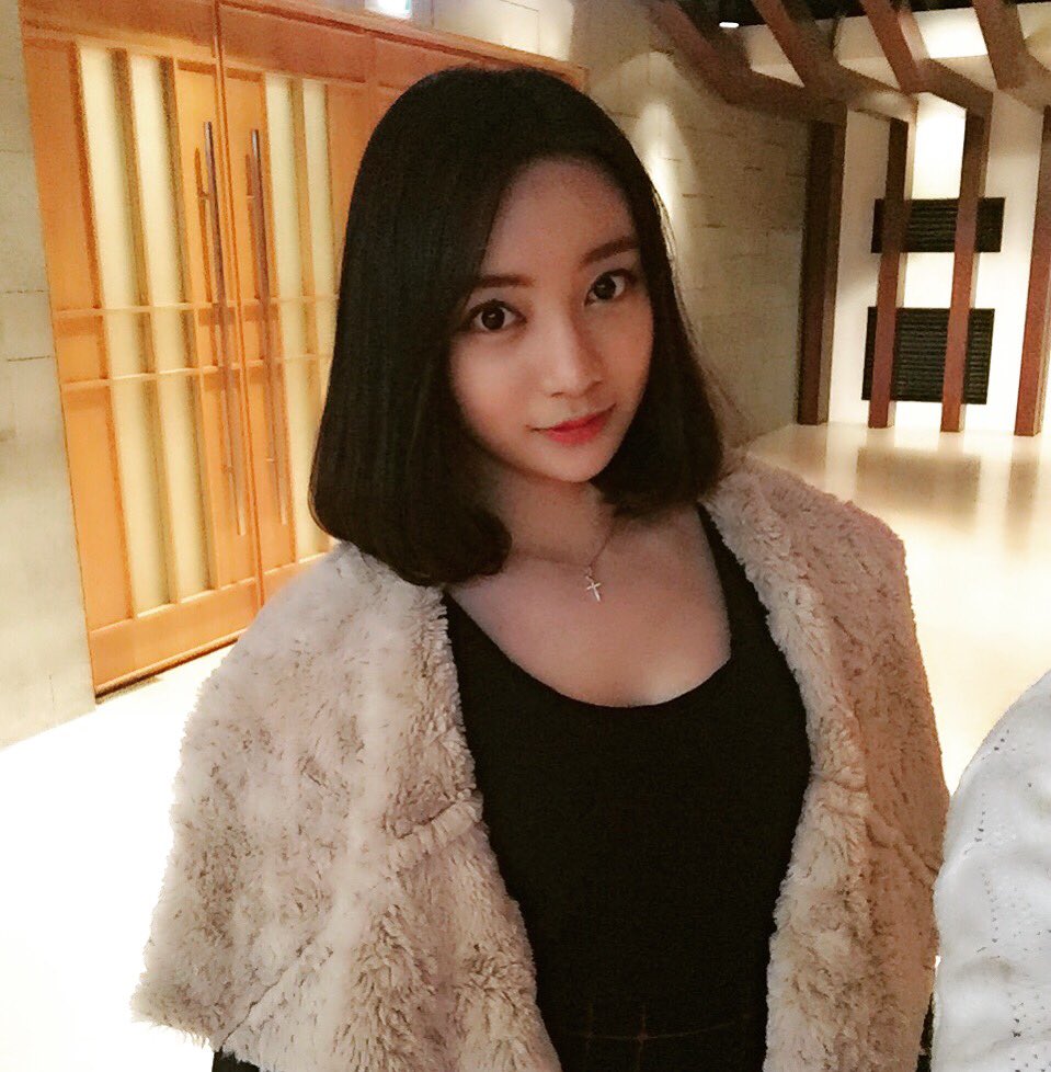 사진투척 피융-커트!한지는 됬어요...ㅎㅎ잘지내나몰라요 다들~또 추워지는 계절이 다가오네요 감기조심하세요