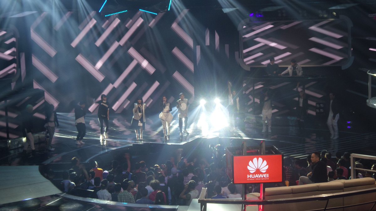 nontondotcom's tweet photo. Asik bangeeettt "seberapa pantas" versi @GAC_music dan @bottlesmoker di #TheRemixNETP8 malam ini! :D @TheRemix_NET https://t.co/4RXR7NcwOZ