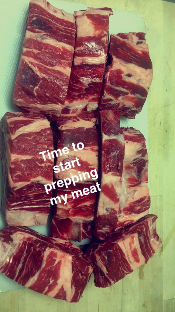 jade0423's tweet photo. Time to get my meat ready π #PlayingWithMyMeat https://t.co/yDHiGvlhzD