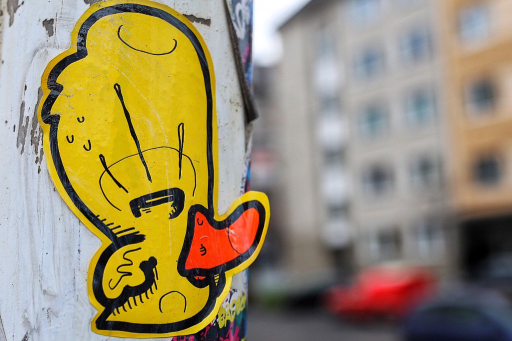 duesselchen's tweet photo. Duck-Content.
Von der heutigen Gassirunde.
#streetart #streetartdue #duesseldorf by #pqus https://t.co/sm0DdPxR3Z