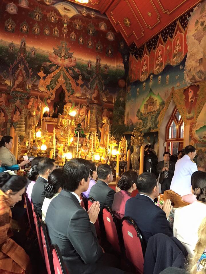 LeeSaipin's tweet photo. At The Royal Kathina Ceremony at Buddhapadipa Temple, London #buddhapadipa this morning https://t.co/nPKmYsNz3X