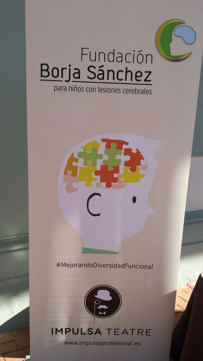 Nuestro stand en el Trendy Family de #Nules...vasos y camisetas solidarias..