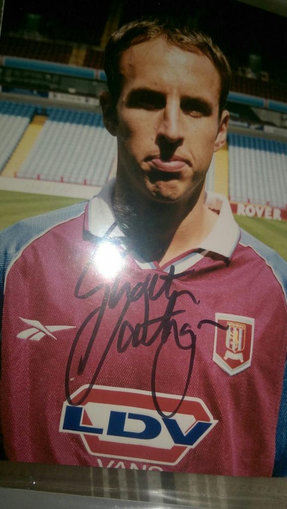 Signed_Pictures's tweet photo. Daddy has just given me this plus loads of others. Happy Billy https://t.co/NajjzDkLhW