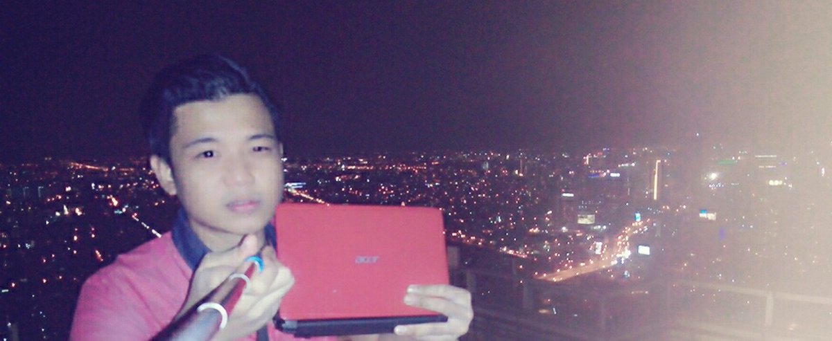 harryananta2's tweet photo. Sellfie dulu di atas gedung !!
Mana sellfie lo bareng barang yg pengen dijual ?
#SELLFIEyuk #RoofingTop #ViewOfNight https://t.co/f8Q6B2ratt