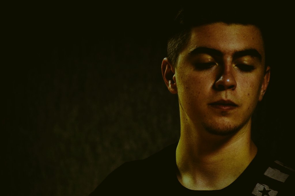 Estamos preparando nuevas canciones para el próximo concierto que esperamos dar a mediados de Diciembre! #TakeOff