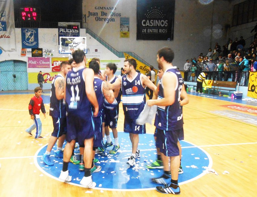 #TFB #DivisiónLitoral Domingo 21 hs
@club_ferro vs #CentralEntrerriano
<a href="/SportivoAClubLP/">SportivoAClubLP</a> vs <a href="/CapuchinosCdia/">Capuchinos Concordia</a>