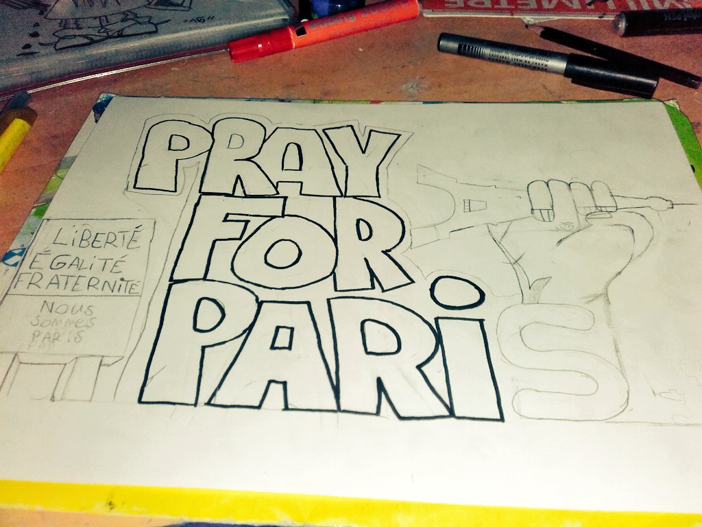 AimaroValentin's tweet photo. #JeSuisParis https://t.co/YNIJYB68J1