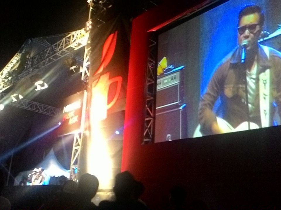 <a href="/tribluesfest/">TrisaktiBluesFest</a> #TriBluesFest