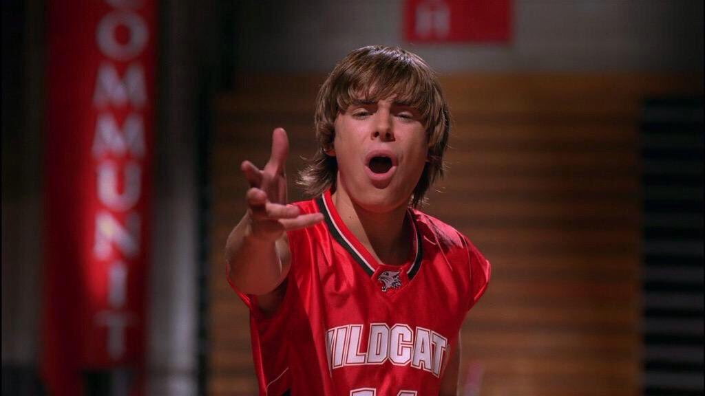 hsmnews's tweet photo. Why am I feeling so wrong? 

My head's in the game, but my heart's in the song. She makes this feel so right 

😓🏀🎤 https://t.co/Fhzkx5oVVk
