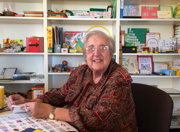 RosaSensat's tweet photo. Avui, la Mª Antònia Canals fa 85 anys. Per molts anys MESTRA! https://t.co/RGFAmsUE6K @FMRPc @univgirona https://t.co/lyyALvmc9s