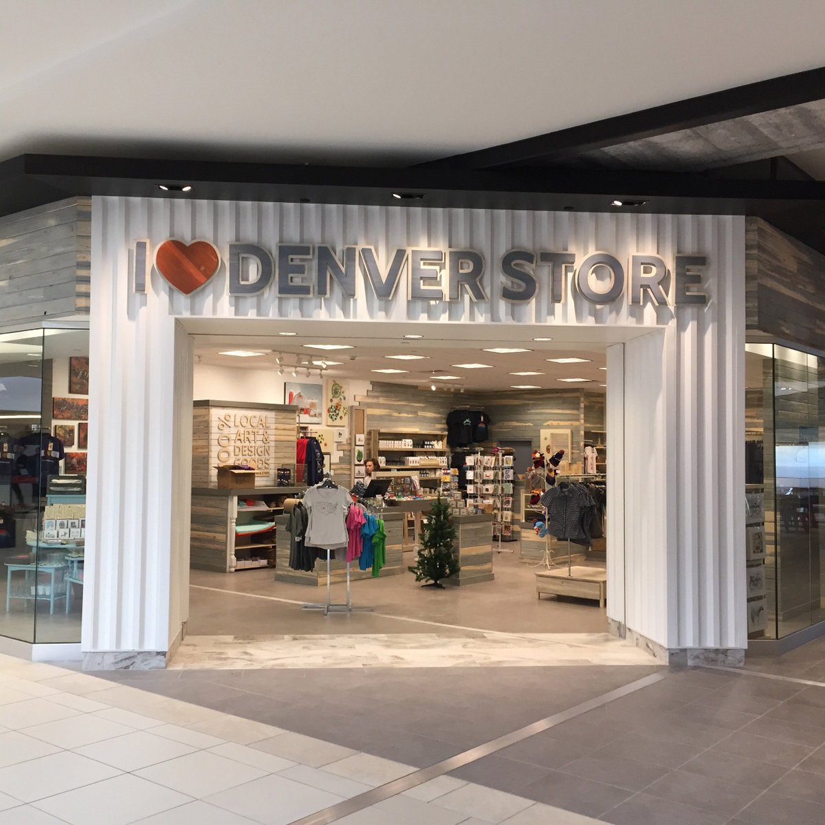 ShopSouthwest's tweet photo. The #IHeartDenverStore is now open at #SouthwestPlazaMall! #HappyShopping https://t.co/54yRIq8Fdb