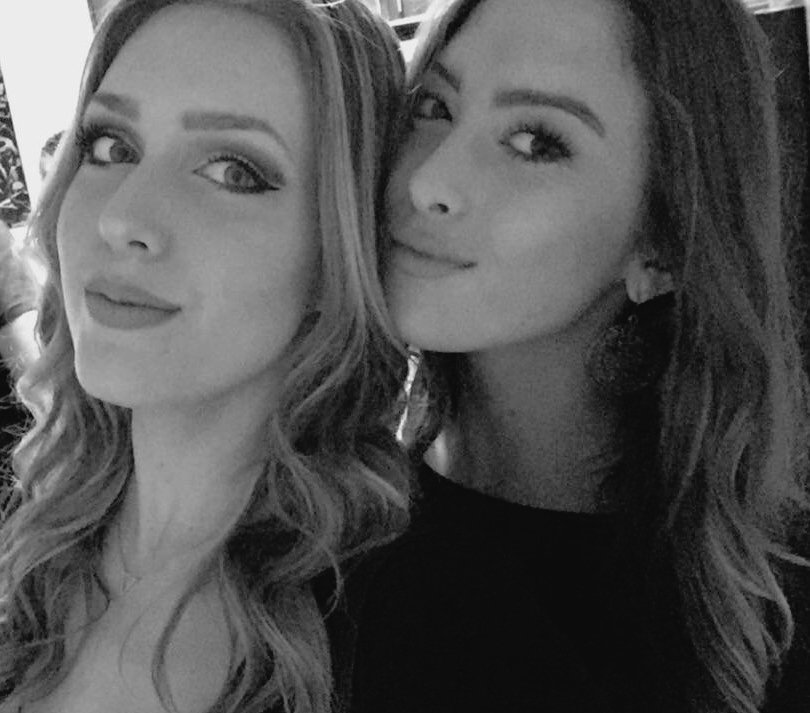 redjoerooibos's tweet photo. My 20 year old birthday girls! Red Joe girls! https://t.co/DGbCn3xv7O
