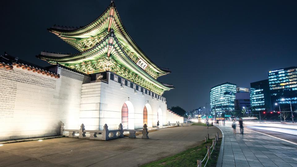 Rotary's tweet photo. Explore the art, dining and culture of Korea at #Rotary16. Register by 15 December to save: https://t.co/E4PnpHyvQR https://t.co/2rpSyf7z0X