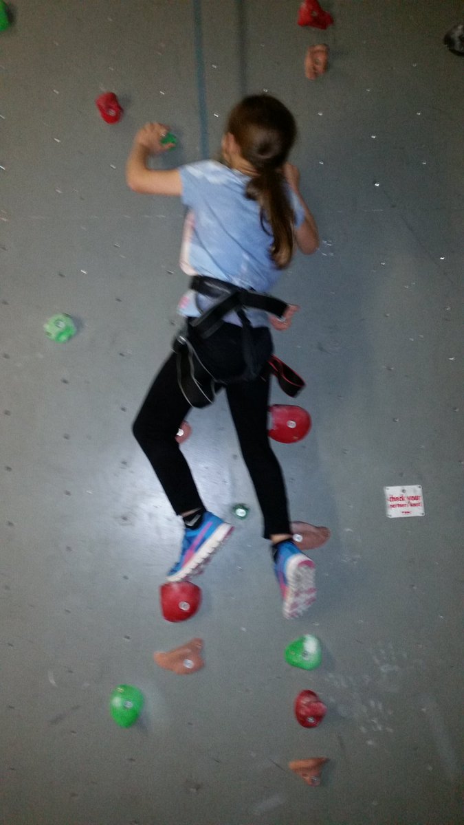 mintblack7's tweet image. Spiderbella in action #rokt