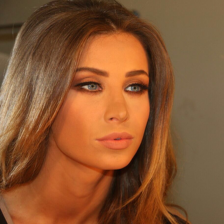 @annabella_hilal. 