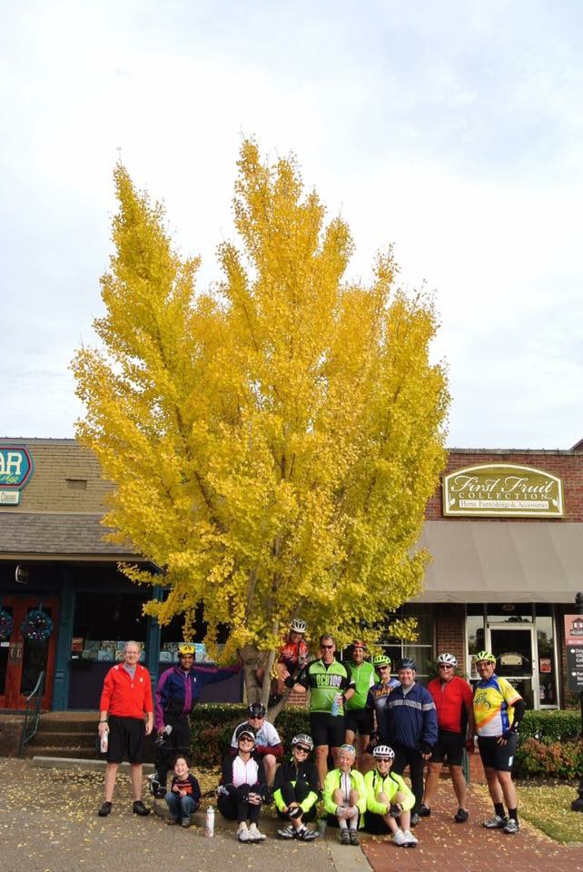 jdbaker30's tweet photo. These people-- they are the best! Love riding with you! #mhbc https://t.co/9ThHZrLCiF