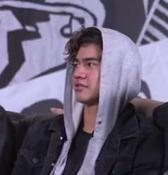 mepasodelaraya's tweet photo. Tweeting 15 Calum pics
1 rt = 1 vote
 #MTVStars 5 Seconds Of Summer https://t.co/8lNXvYHJQD