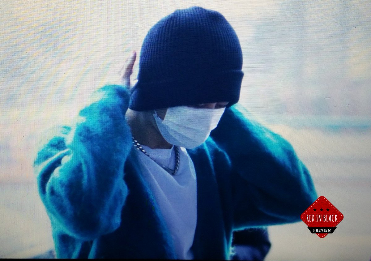 REDinBLACK89's tweet photo. 151116 김포 출국 #현승 안녕!!!!!!!!!!!!!! https://t.co/WKEIRSfDI7