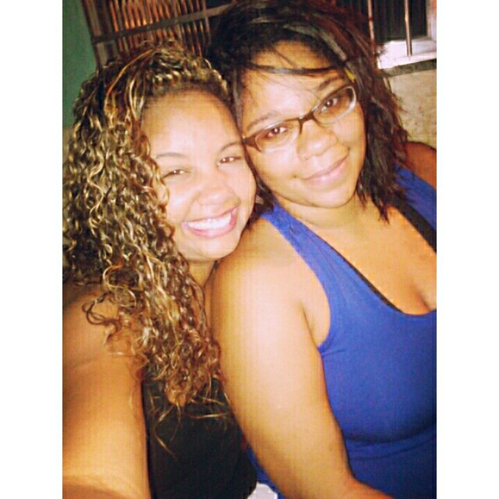 30QueellSilva's tweet photo. Brigamos por tudo mais não se separamos por nada *-* 😍😘👏👌
#SobreOntem #OtimaNoitee #Friennd
@HelenCabral5 https://t.co/YMdFldZqRj