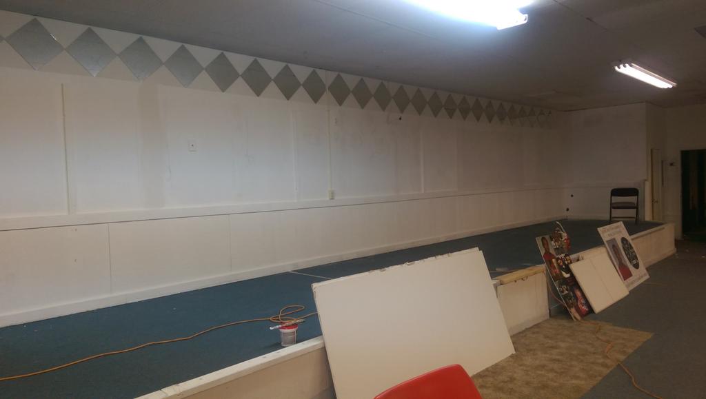 rayshone31's tweet photo. @WGEM @KHQA @IAmSteveHarvey @Oprah In here working on getting my Kids Youth Center done they deserve it. #RaysWorld https://t.co/AE233PE7t3