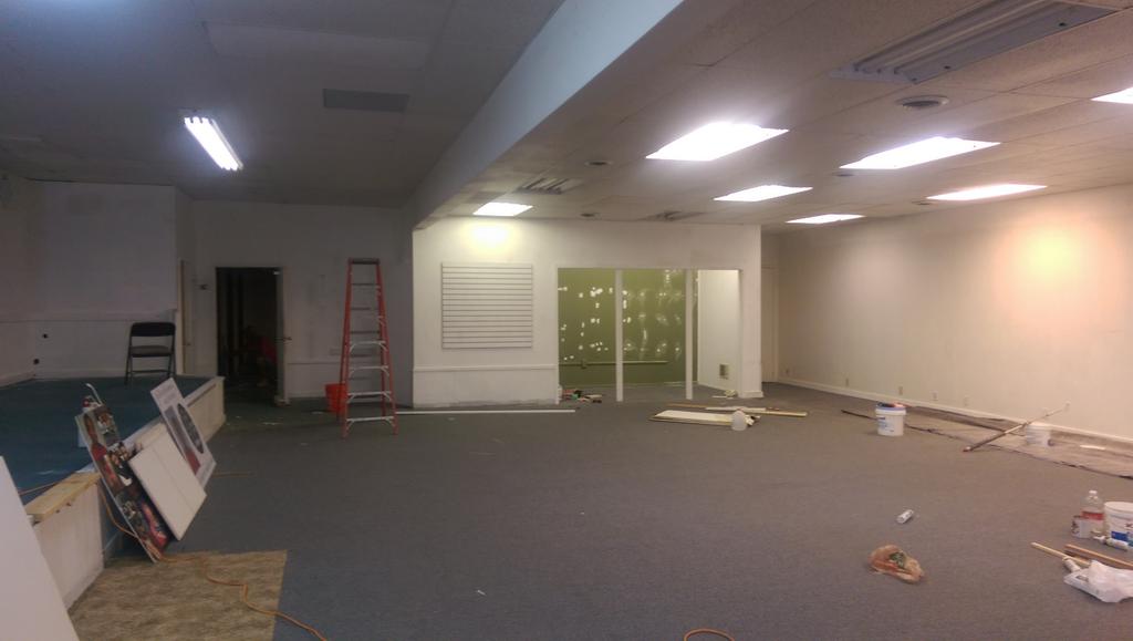 rayshone31's tweet photo. @WGEM @KHQA @IAmSteveHarvey @Oprah In here working on getting my Kids Youth Center done they deserve it. #RaysWorld https://t.co/AE233PE7t3