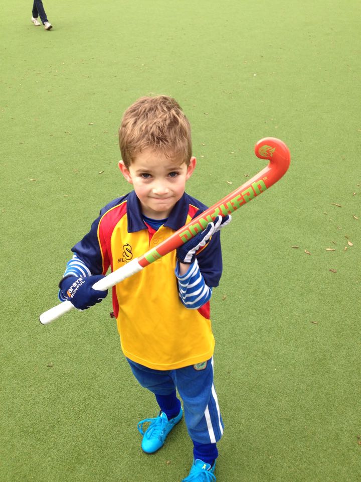 PantheraGB's tweet photo. The first Panthera JuniorTribe unveiled in the UK. Enjoy your sticks @LindumHockey #JuniorTribe https://t.co/gJc25Wve9b