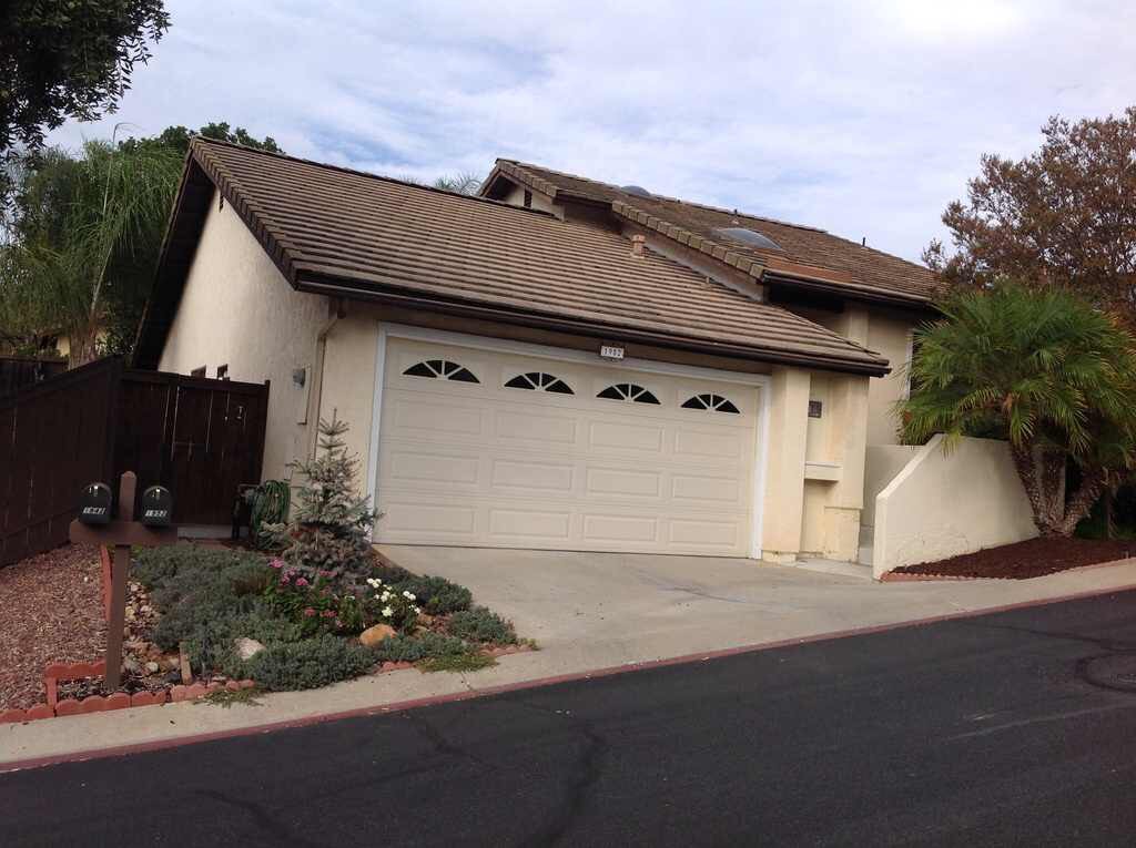 kimicoad's tweet photo. OPEN HOUSE TODAY 11-3 on @Zillow! https://t.co/l4Rm0Xo1iH https://t.co/FrsMMYgz4e
