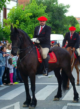 BetikoAlardea17's tweet photo. Asier Etxepare, hasta ahora Ayudante de Infantería, elegido nuevo Comandante del Alarde de Irun https://t.co/J2UVLoqxVj