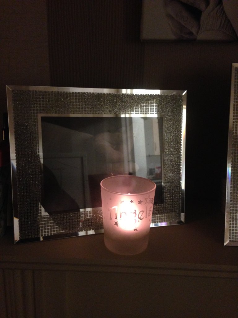 #shinebrightneako love you <a href="/amisfamilydream/">Amisbabies</a> massive hugest Twitter huge from us all xxxxxxxx