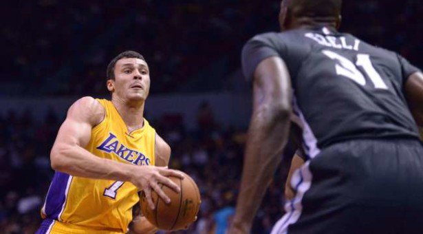 LakersNation's tweet photo. Whatโs Larry Nance Jr.โs ceiling with Lakers? Itโs todayโs #LNRoundtable:
https://t.co/eh2evCxJ6z https://t.co/IOR7M9NT7V