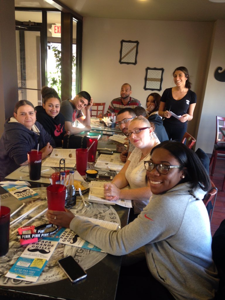 NBpapagrande's tweet image. Family up to visit on a Sunday. Where better to bring them ?!? #PapaFam #SundayFunday @mariaa_nicoleee