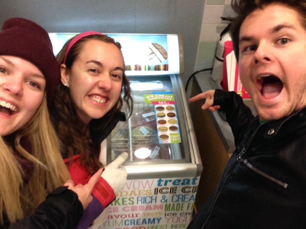 radiobailey's tweet photo. @WesternuOCH BAM with some delicious ice cream sandwiches at @MarbleSlabCan #WesternGoesOC https://t.co/Qcpnlvzi6l