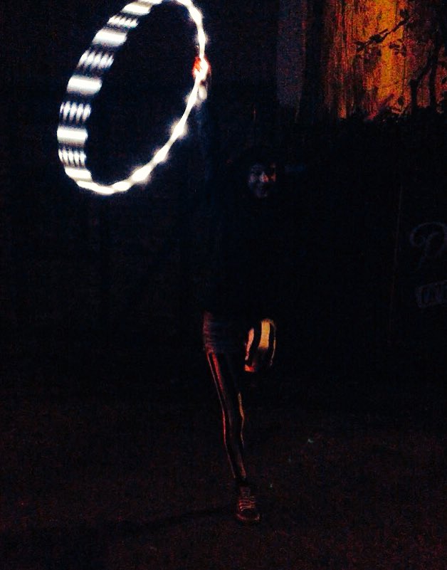 electricchesh's tweet photo. What a fun afternoon in town! #hulahoopact #performer #switchon15 @CambridgeBID @HeartCambs @cambridgehoops https://t.co/Cptuev1cYX