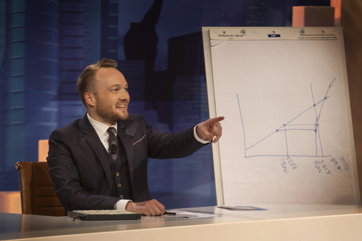 NPORadio1's tweet photo. Geen @zondagmetlubach vanavond, maar wel een ode aan @arjenlubach door @ronaldgiphart: https://t.co/qka9kDpLLx #zml https://t.co/xGxVK7OBR6