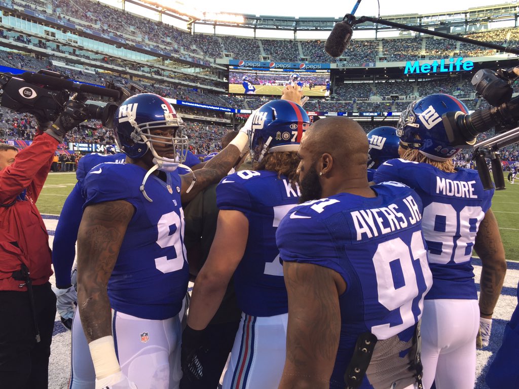 Giants's tweet image. JPP and the D-line ready for work! #NEvsNYG 🏈