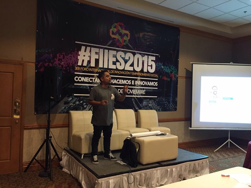DisruptivoTV's tweet photo. El #FIIES2015 ha sido un éxito con talleres, páneles, conferencias de protagonistas del #EmprendimientoSocial https://t.co/d4Buysuv6v