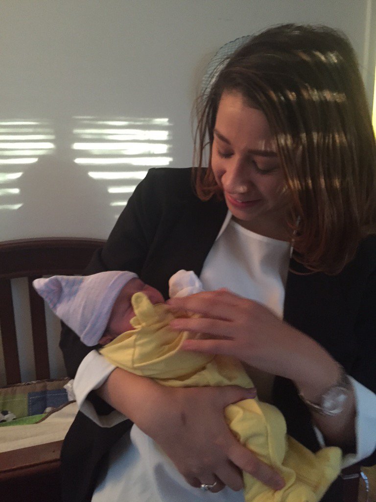 itscardiv's tweet photo. Finally got to meet my little boy 😭 #futuregodson https://t.co/WOP3ODYwfW