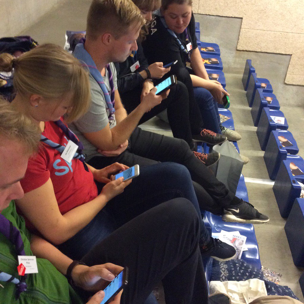IdakMik's tweet photo. #rygtebørs takker for sladren og gode historier på #krm15 ! Vi lader telefonerne og er klat til næste år! https://t.co/IgmTleBwfL