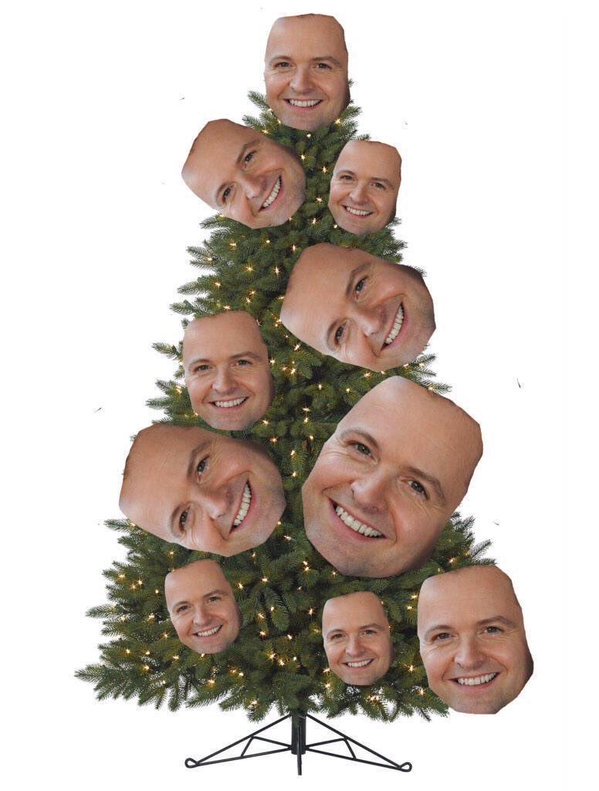 SIX6OD's tweet photo. dec the halls https://t.co/itKHOaGDFz